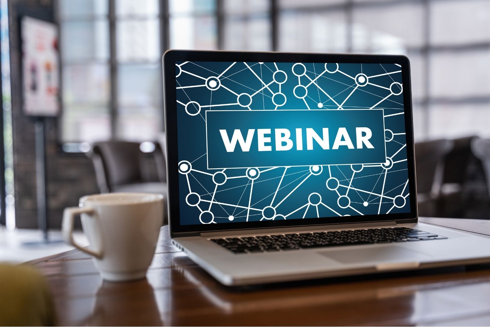 5 Keuntungan Mengikuti Webinar untuk Karir Kamu