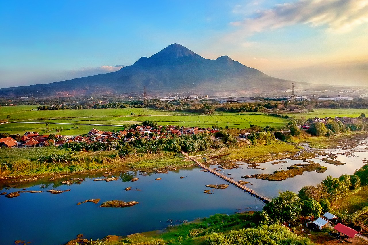 Kamu Pendaki Pemula? Ini Dia Daftar Gunung dengan Jalur Mudah dan Cocok Bagi Pendaki Pemula