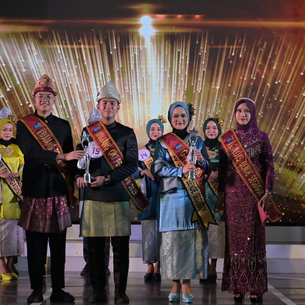 Siti Cahaya Khairunnisa Raih Gelar Favorit di Bujang Gadis Oki 2025 Lewat Voting Kreen