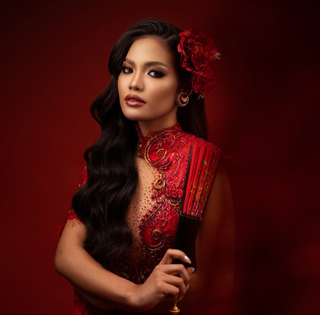 Pesona Nadia Sarah Annisa di Kebaya Merah, Puteri Indonesia Sulbar 2 2026 Bikin Netizen Terpukau