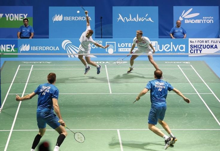 Awalnya Cuma Main Iseng Sekarang Jadi Rutin Main Badminton Tiap Minggu