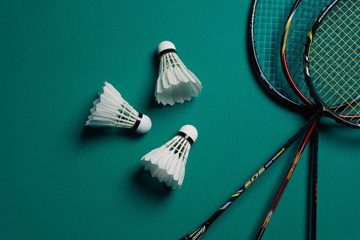 5 Hal Penting dalam Memilih Raket Badminton Biar Main Kamu Nggak Sia-Sia