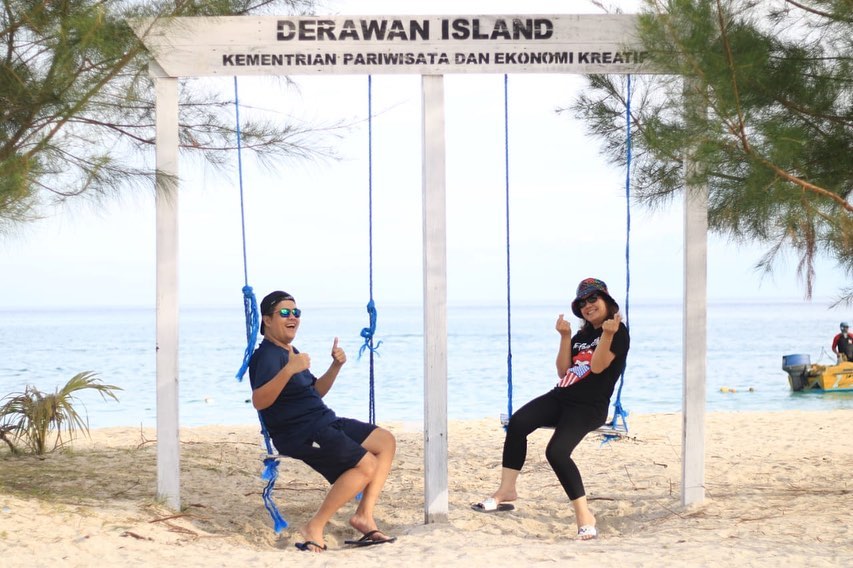 5 Aktivitas Menarik Saat Berlibur di Kepulauan Derawan