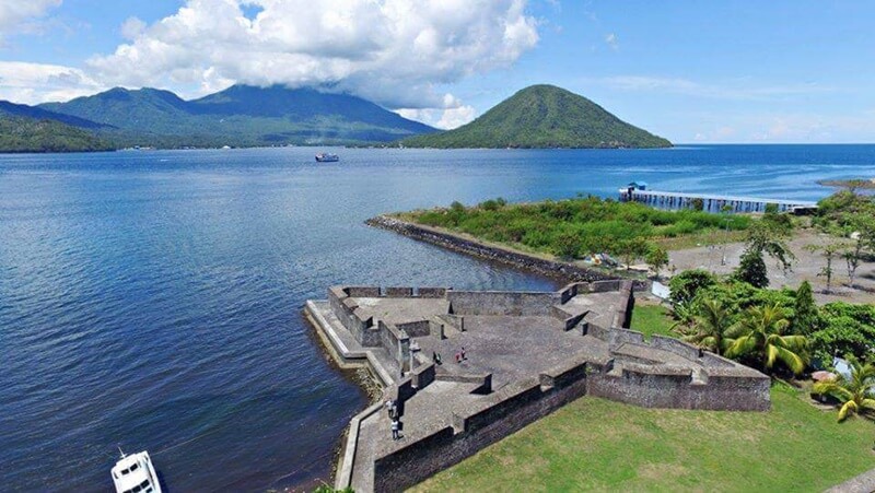 5 Benteng di Maluku yang Punya Pesona Alam dan Cerita Sejarahnya